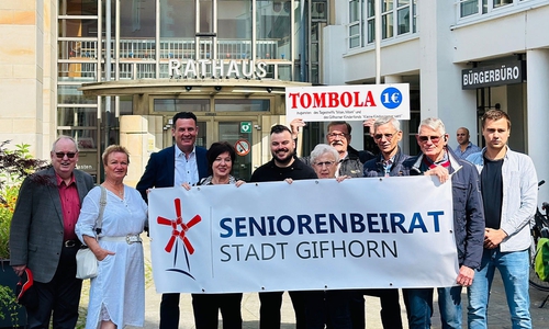 Spendenübergabe am Tag der Senioren.