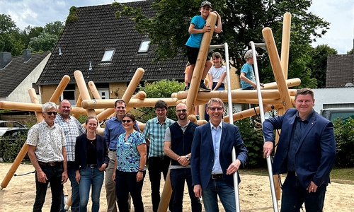 Hier darf jetzt gespielt werden: Der Spielplatz am Ammerweg wurde feierlich eröffnet.