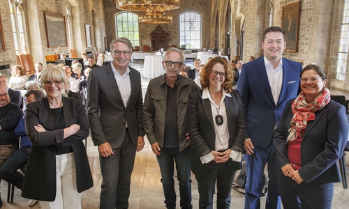 Kultur- und Wissenschaftsdezernentin Prof. Dr. Anja Hesse, Wirtschaftsdezernent Gerold Leppa, Friedhelm Kranz, Dozent an der Hochschule für Bildende Künste, Natascha Wessling, Geschäftsführerin der Hochbausparte der Struktur-Förderung Braunschweig GmbH, Oberbürgermeister Dr. Thorsten Kornblum und Sozialdezernentin Dr. Christina Rentzsch begrüßten rund 50 Gäste zum 9. Dialogforum (v. li.).