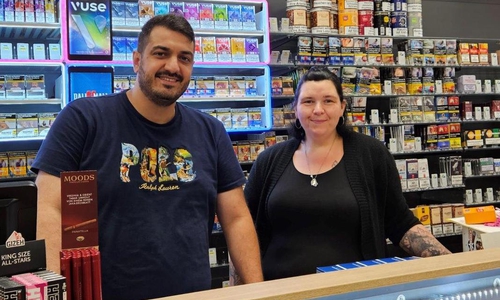 Im Lotto-Toto Laden „Truebacco“ wird es die Karten geben.