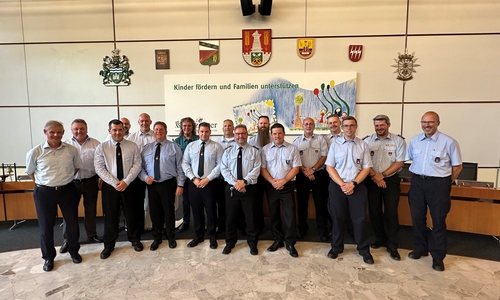 Am vergangenen Mittwoch ernannte Oberbürgermeister Frank Klingebiel Ortsbrandmeister und stellvertretende Ortsbrandmeister der Freiwilligen Feuerwehren der Stadt Salzgitter zu Ehrenbeamten der Stadt Salzgitter