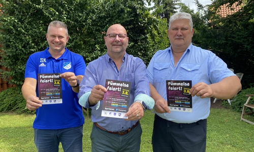 Das Organisationsteam freut sich auf das Dorffest „Fümmelse feiert“ und trifft die letzten Vorbereitungen: (v.li.) Sven Kießling vom SV Fümmelse, Ortsbürgermeister Marc Angerstein und Ortsbrandmeister Detlev Gliese. 