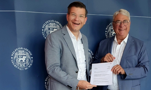 WelfenAkademie-Geschäftsführer Björn Försterling und der Vorsitzende der WelfenAkademie Joachim Roth.