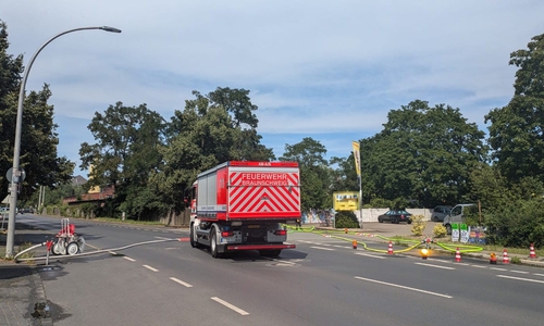 Der Bültenweg wurde voll gesperrt.