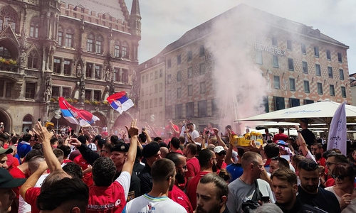 Fans vor dem Spiel Slowenien - Serbien (Archiv)