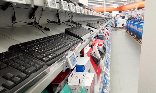 Computertastaturen in einem Elektronik-Fachmarkt (Archiv)