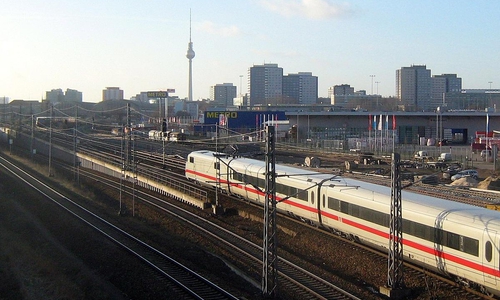 ICE der Deutschen Bahn in Berlin (Archiv)