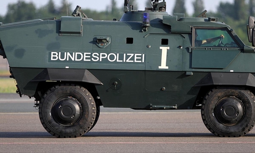 Spritfresser: Ein Panzer der Bundespolizei (Archiv)