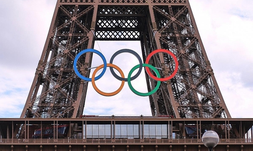 Eiffelturm mit Olympischen Ringen (Archiv)