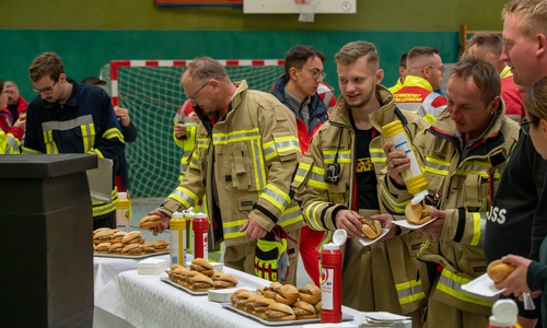 Großübung Grundschule in Groß Elbe