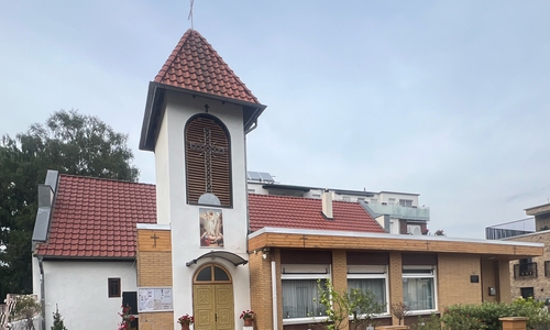 Unter anderem kann die rumänisch-orthodoxen Kirche in Lebenstedt besichtigt werden.