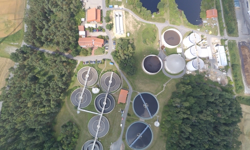 Das Wolfsburger Klärwerk am Stahlberg aus der Luft. 