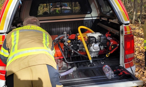 Die Skid Unit der Kreisfeuerwehr kam zum Einsatz.