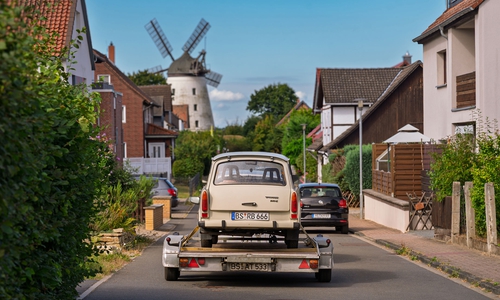 Kult-Trabi auf dem Weg ins Depot des Braunschweigischen Landesmuseums.