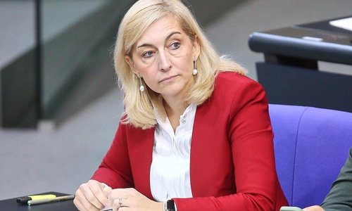 Nina Warken am 16.10.2025