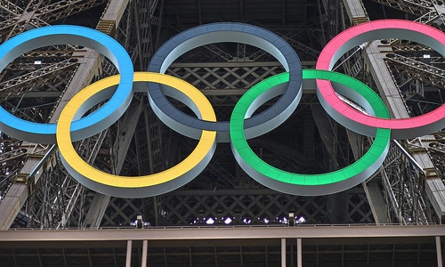 Eiffelturm mit Olympischen Ringen (Archiv)