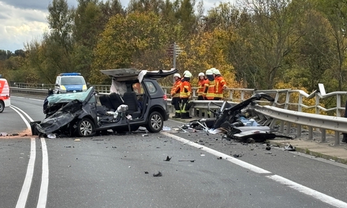 Am heutigen Samstagnachmittag kam es auf der B4 zu einem tödlichen Unfall. 