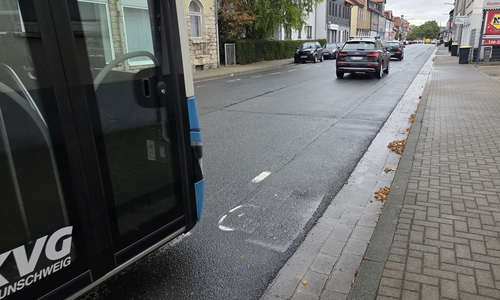 So richtig gut hat das Entfernen der Schutzstreifen nicht geklappt.