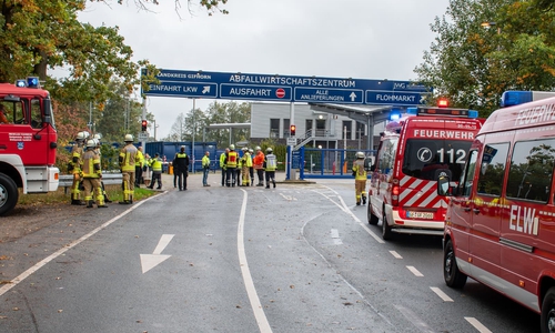 Im Abfallwirtschaftszentrum in Ausbüttel gab es einen Feuerwehreinsatz.