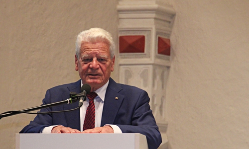 Gauck stellte sein neues Buch vor.