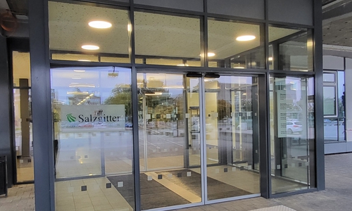 Der neugestaltete Haupteingang.