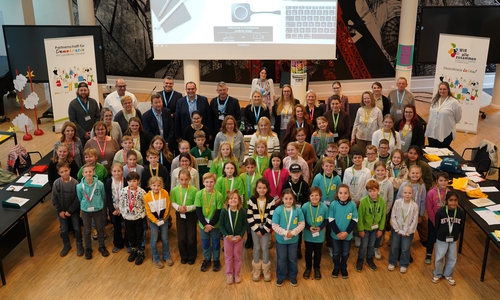 Die Teilnehmerinnen und Teilnehmer der diesjährigen Kinderkonferenz.