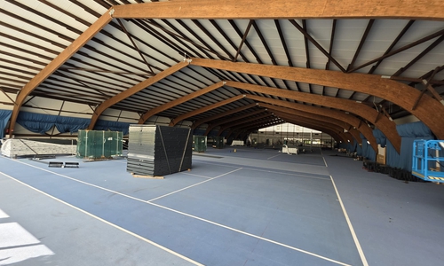 Das Material für die Padel-Plätze wurde kürzlich angeliefert.