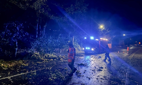 Die Feuerwehr wurde zu zahlreichen Einsätzen gerufen.