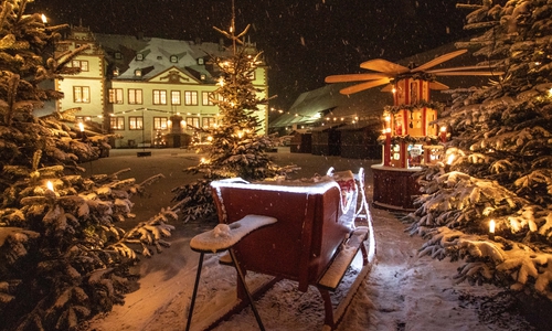Vom 1. Dezember 2025 bis 1. März 2026 verwandelt sich das Museum Schloss Salder in ein Winterwunderland aus tausenden PLAYMOBIL-Figuren.