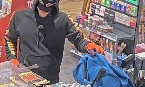 Fahnungsfoto nach Tankstellenräuber aus Buxtehude (Archiv)