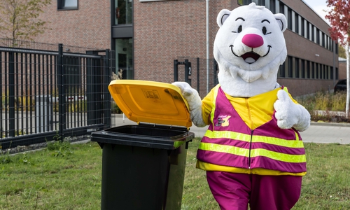 Die neue gelbe Tonne mit dem "Trennbär" der Stadt.
