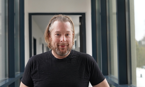 Felix Büsching leitet das Projekt "SmartHome Forensics".