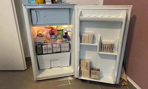 Haschisch als Dubai-Schokolade verpackt im Kühlschrank (Archiv)