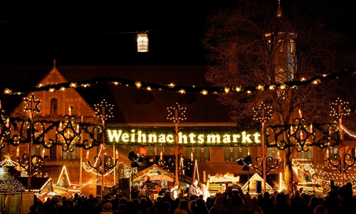 Der Braunschweiger Weihnachtsmarkt findet auf dem Burgplatz, rund um den Dom St. Blasii und auf dem Platz der Deutschen Einheit