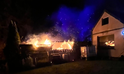 Die Gartenhütte stand in Vollbrand.