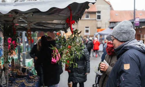 Der inklusive Weihnachtsmarkt lockt jedes Jahr viele Besucher an.