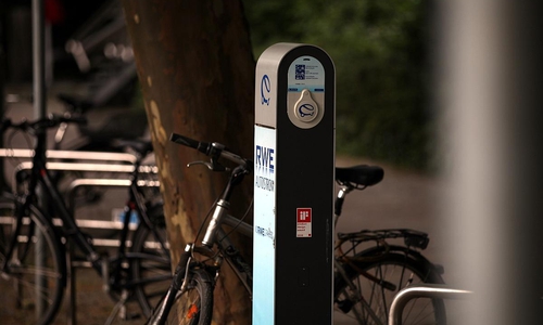 Elektroauto-Stromtankstelle von RWE (Archiv)