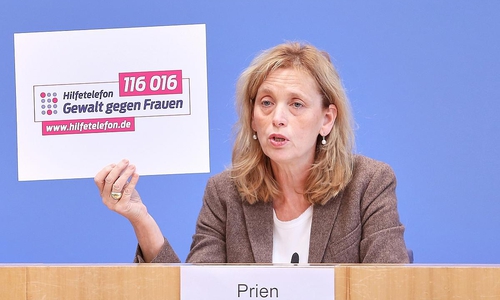 Karin Prien am 21.11.2025