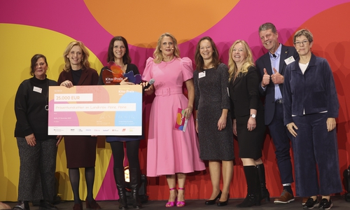 In der Kategorie „Lokales Bündnis für frühe Bildung des Jahres“ belegte das Bündnis "Präventionsketten" den Ersten Platz und darf sich über ein Preisgeld von 25.000 Euro freuen. 