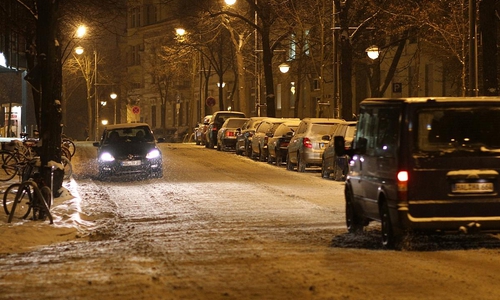 Schneebedeckte Straße (Archiv)