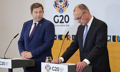Lars Klingbeil und Friedrich Merz am 23.11.2025