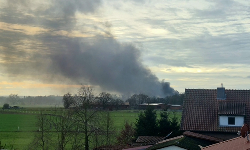 Der Rauch war weithin sichtbar.