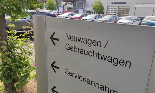 Autohändler (Archiv)