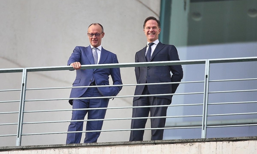 Mark Rutte und Friedrich Merz am 11.12.2025
