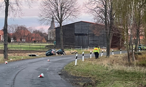 Am frühen Sonntagmorgen kam es auf der K18 bei Dörnten zu einem schweren Unfall. 