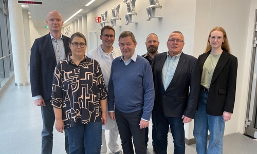 (v.l.) Dr. Jan Wolff, Petra Barteldt, Dr. Stefan Sürig, Dr. Thorsten Kleinschmidt, Falko Salbert, Dr. Ingolf Moldenhauer und Maren Rüders.