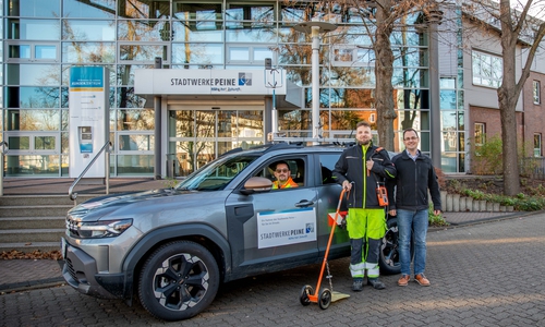 Sascha Köhn, Gasspürer der Firma regiocom, Maximilian Wagner, Gasmonteur der Stadtwerke Peine, Oliver Prignitz, Bereichsleiter Netzbetrieb der Stadtwerke Peine (v. li.).