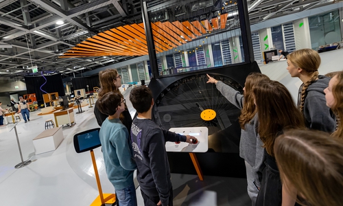 Die neue Riesensinuswelle lädt zum Ausprobieren ein.