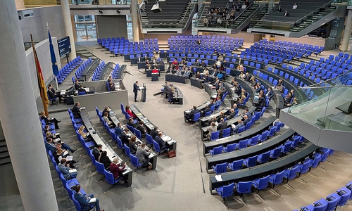 Bundestagssitzung am 18.12.2025