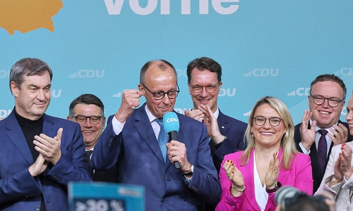Friedrich Merz mit Unions-Spitzenpolitikern am 23.02.2025
